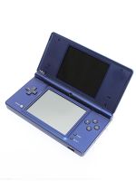 ニンテンドーDSi:メタリックブルー(本体×1、専用ACアダプタ×1、専用タッチペン×2、かんたんスタートガイド×1、取扱説明書(基本編・)